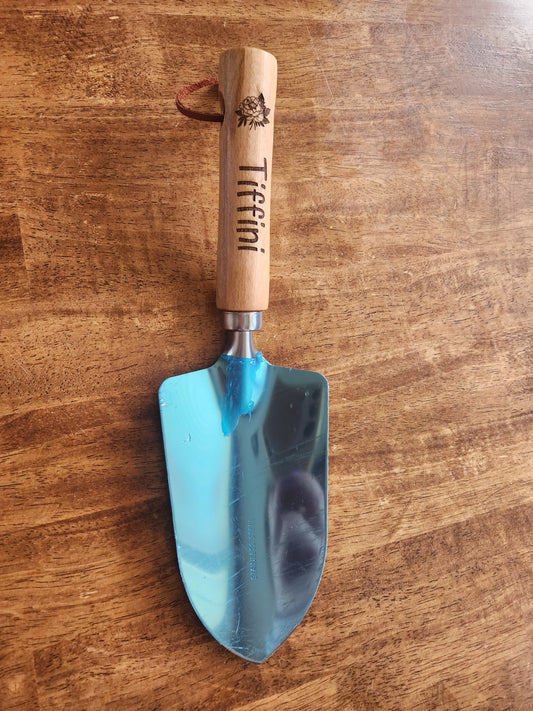 Personalized garden shovel